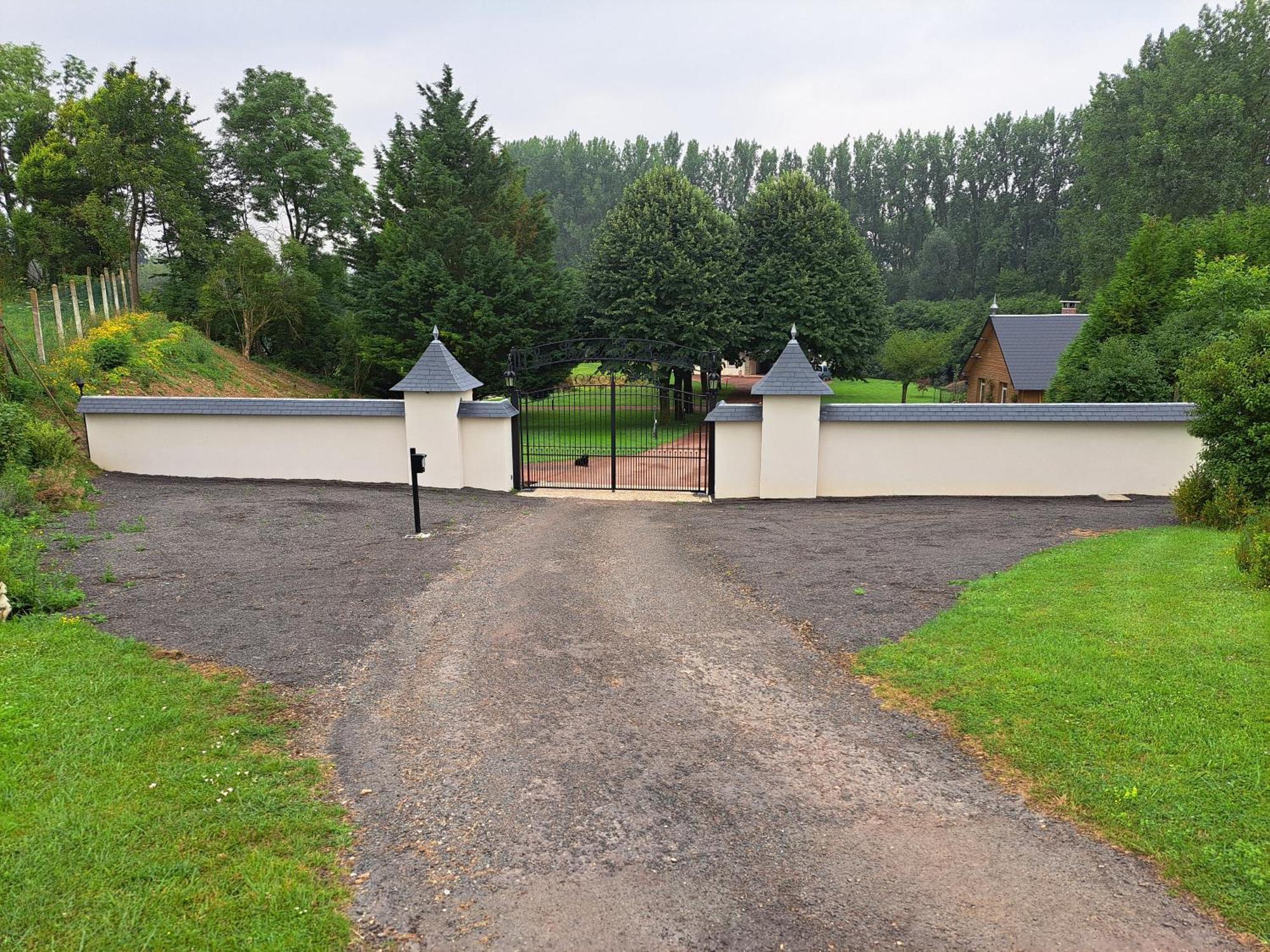 Adorable Maison D'Hotes Bordee D'Etangs Au Calme. Grandcourt  Exterior foto